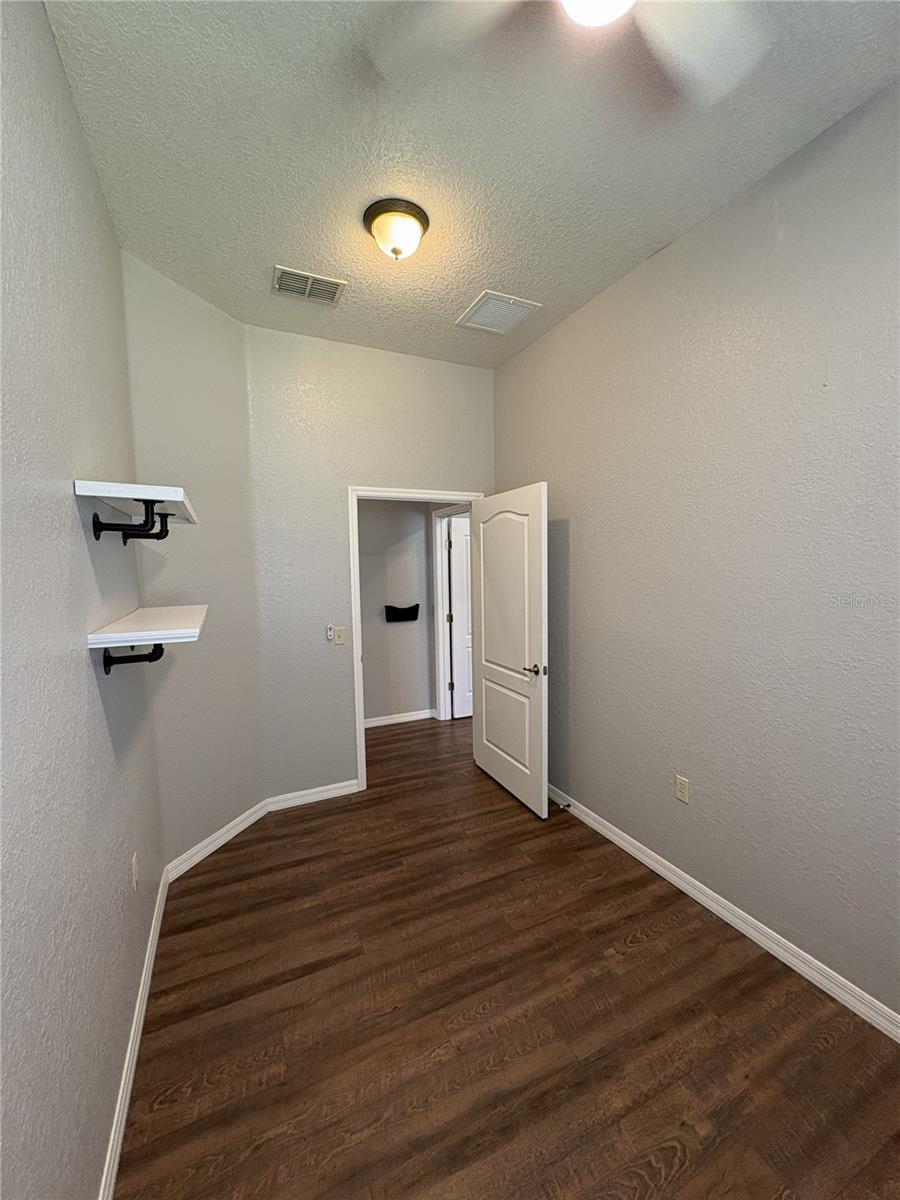 1701 Ne 42nd Ave #403 Property Photo 8