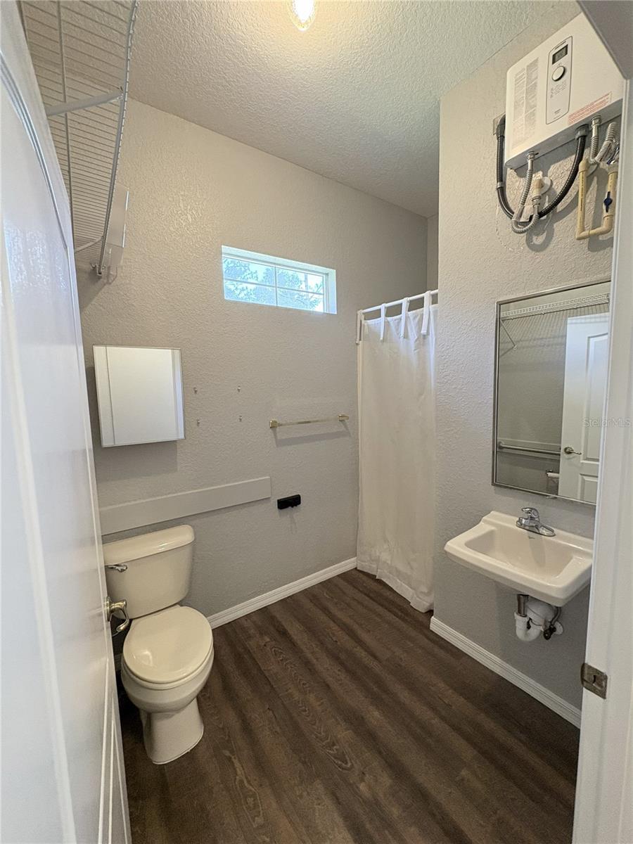 1701 Ne 42nd Ave #403 Property Photo 12