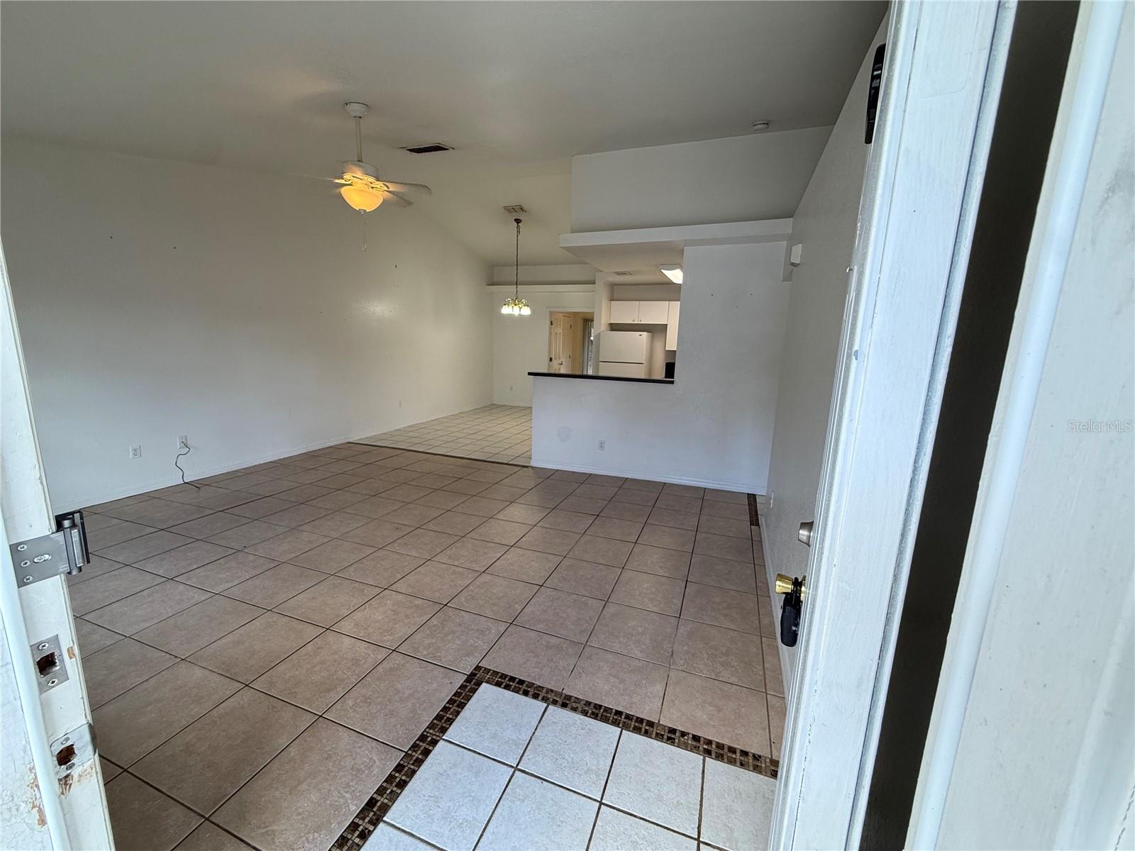 9515 Sw 31st Ct Property Photo 2