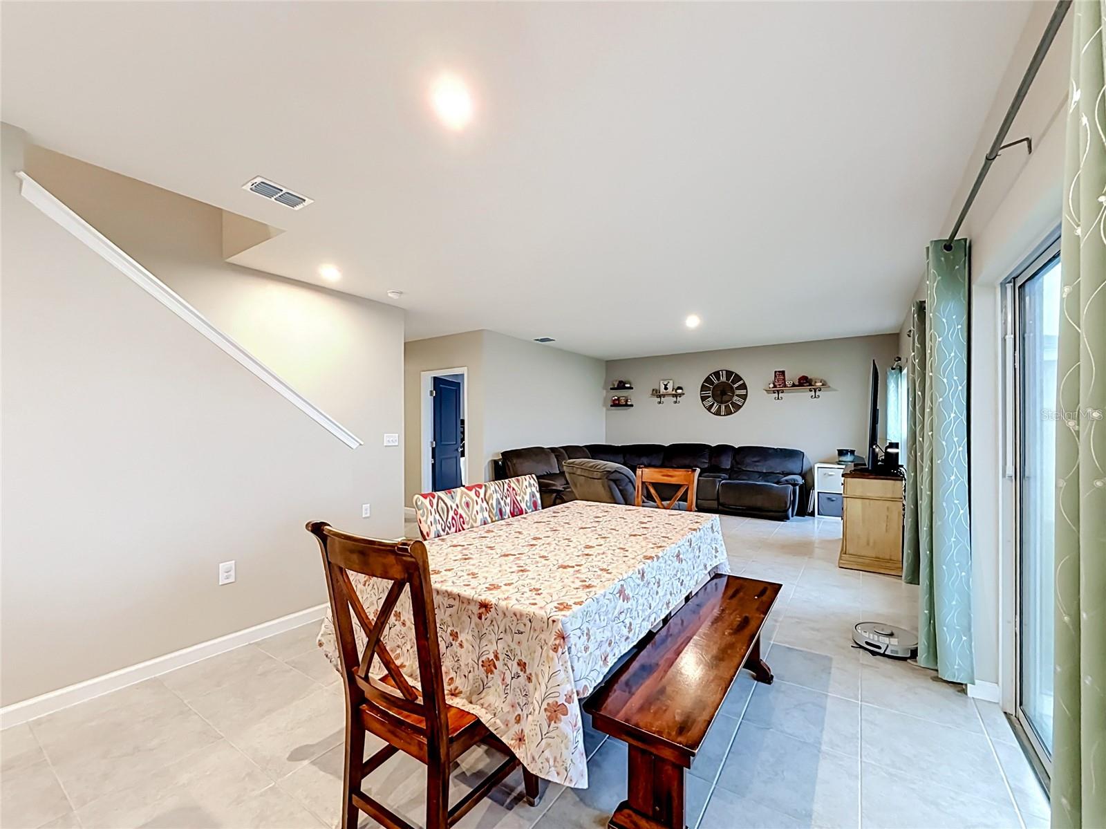 1586 Texas Ave Property Photo 14