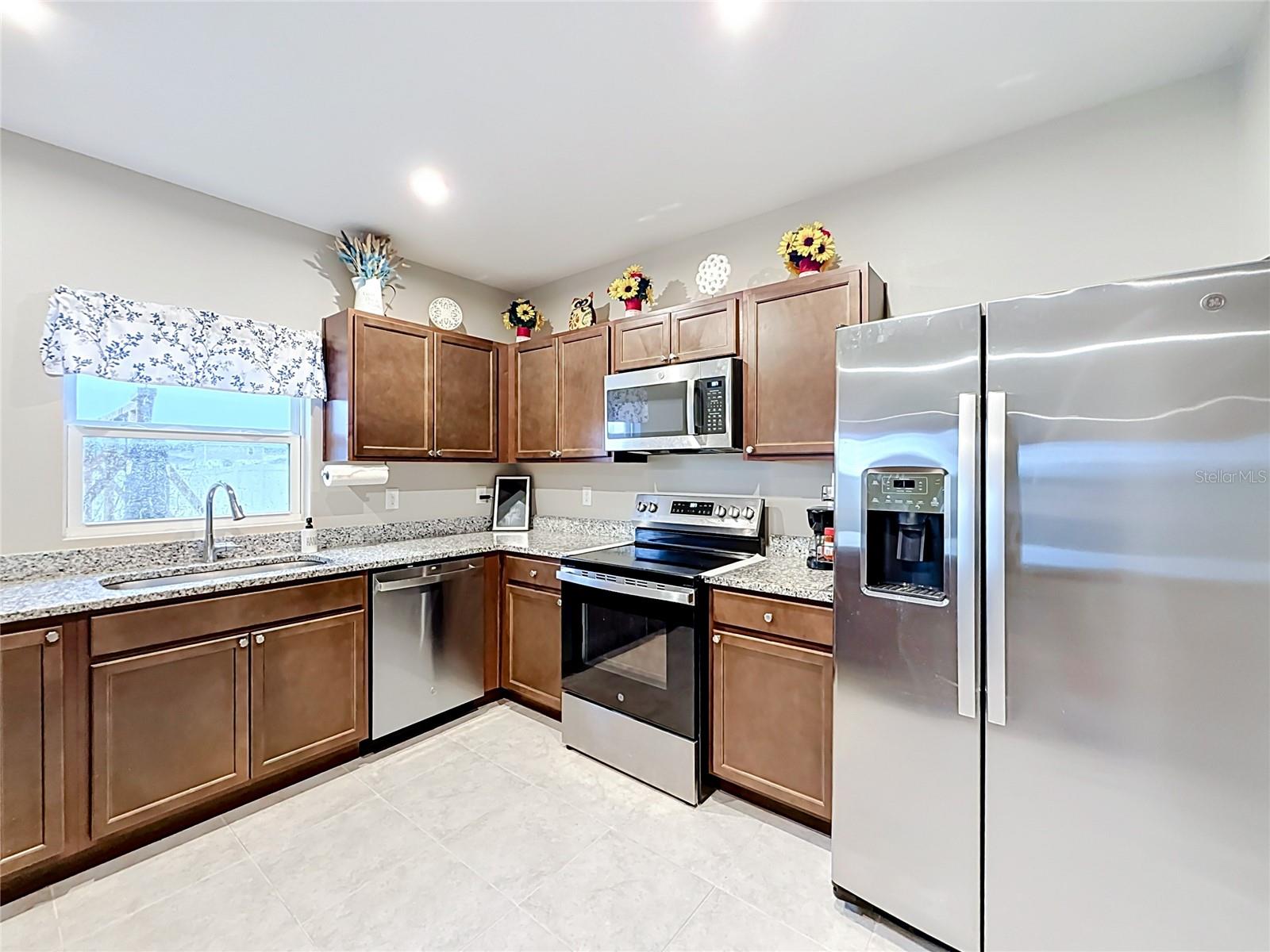 1586 Texas Ave Property Photo 16