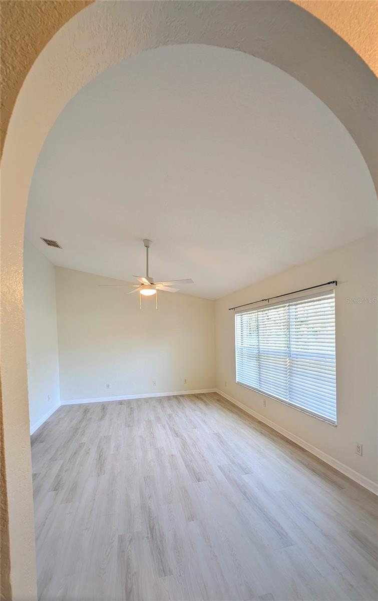 4023 N Eagle Nest Pt Property Photo 3