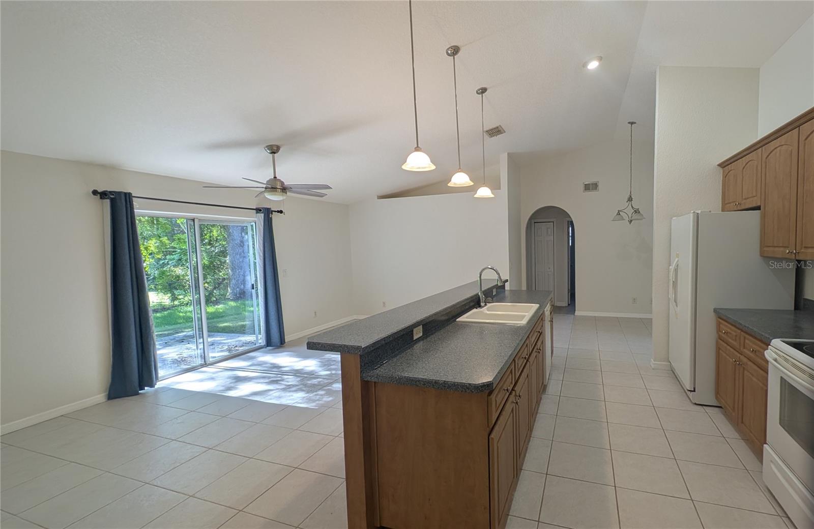 4023 N Eagle Nest Pt Property Photo 7