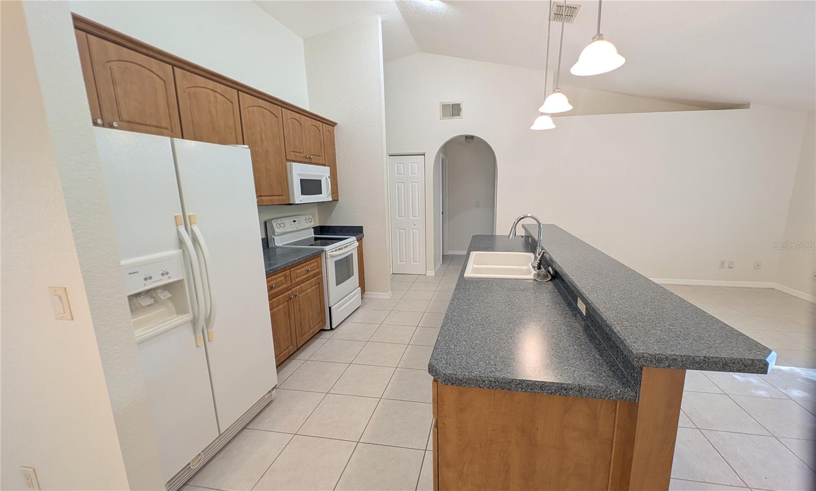 4023 N Eagle Nest Pt Property Photo 9