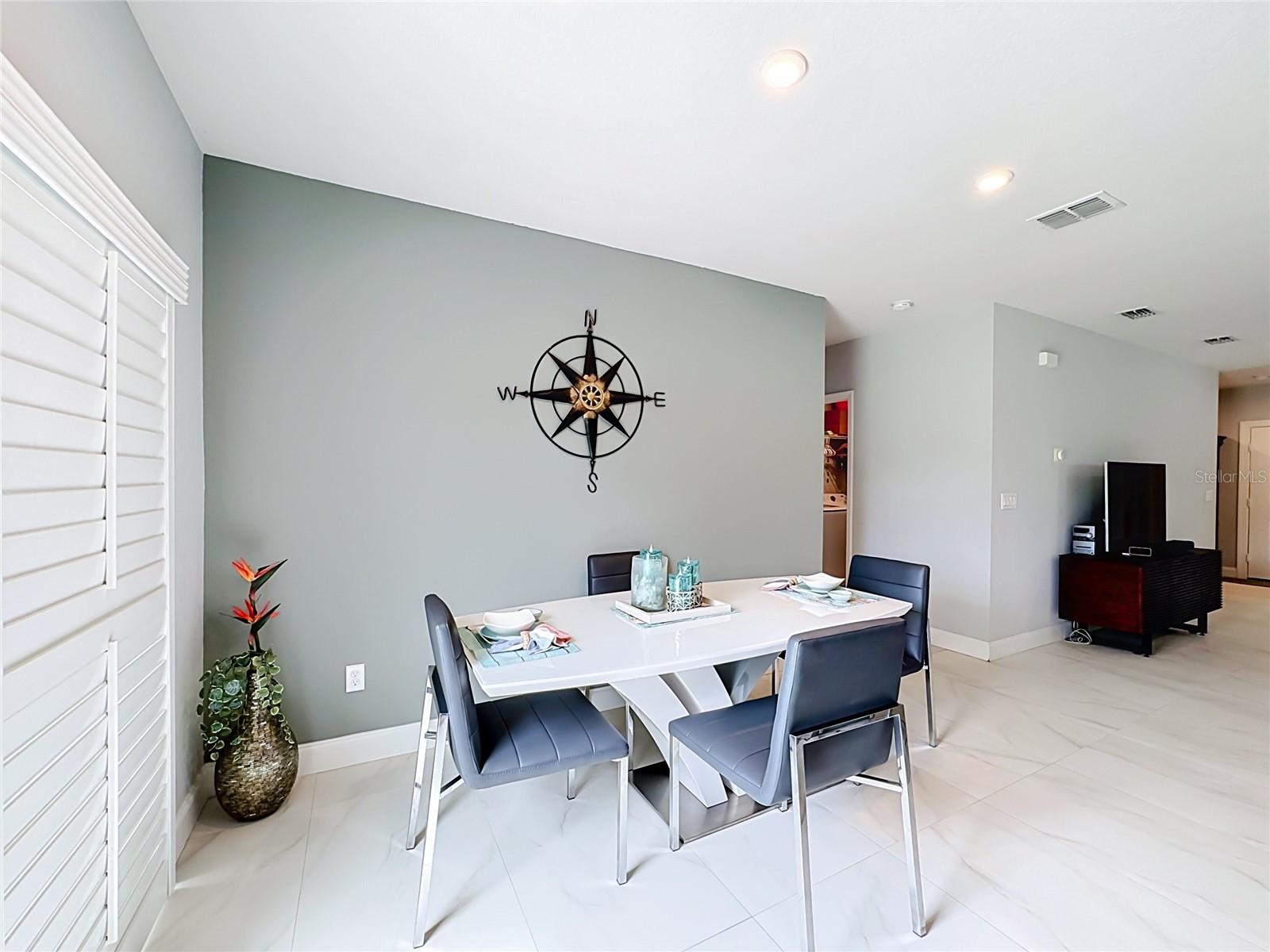 3628 Sapphire Hollow Way Property Photo 7