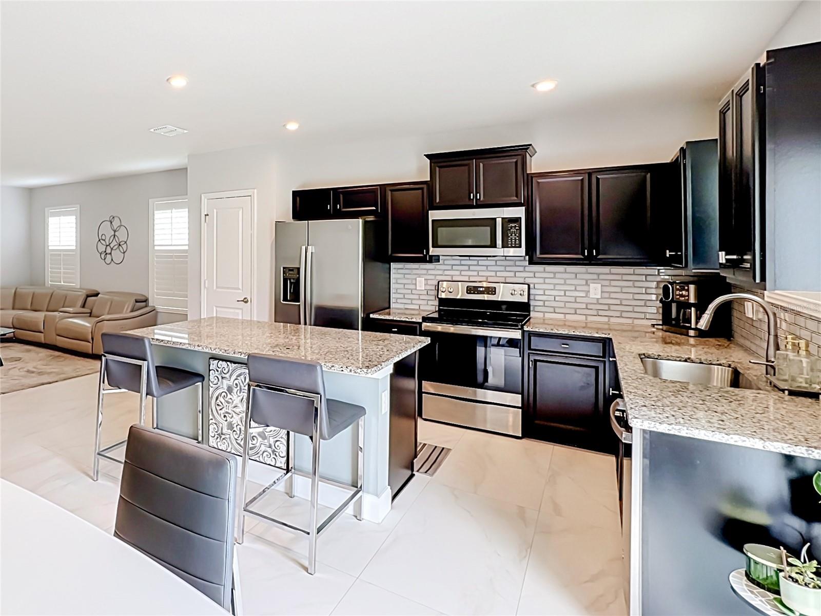 3628 Sapphire Hollow Way Property Photo 11