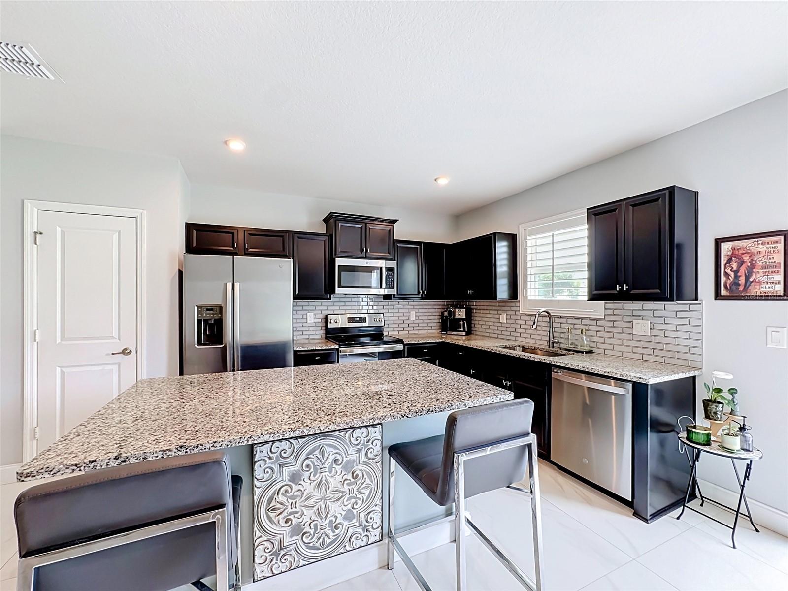 3628 Sapphire Hollow Way Property Photo 12
