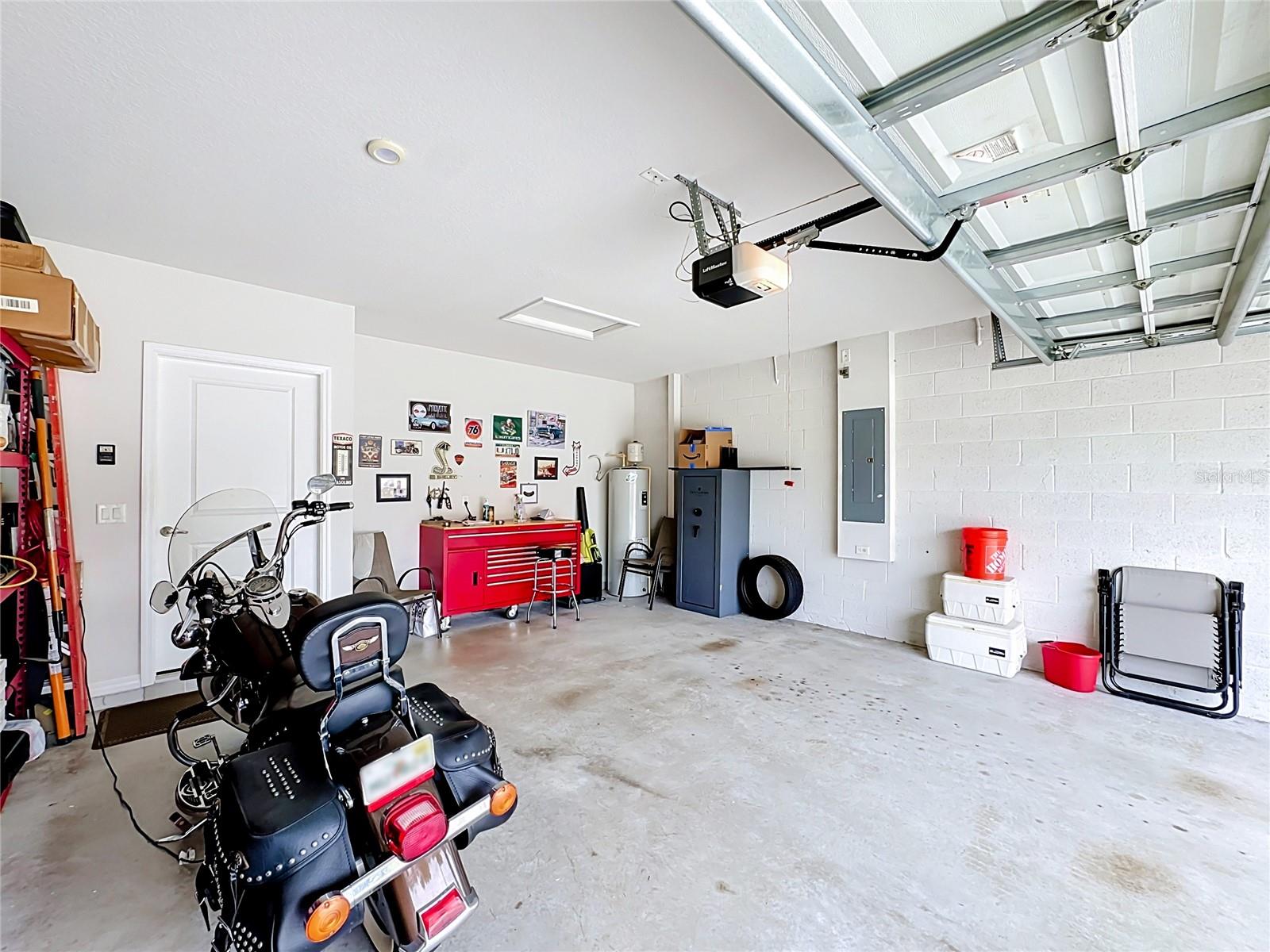 3628 Sapphire Hollow Way Property Photo 32