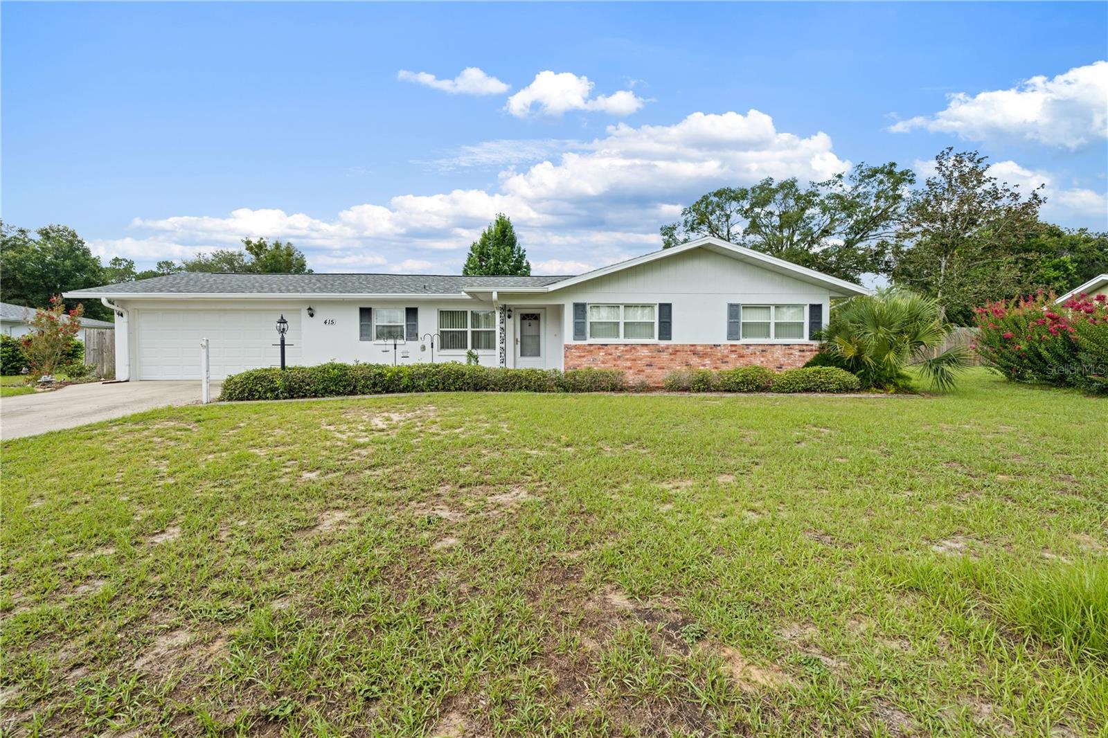 415 Hiawatha Ave Property Photo 1