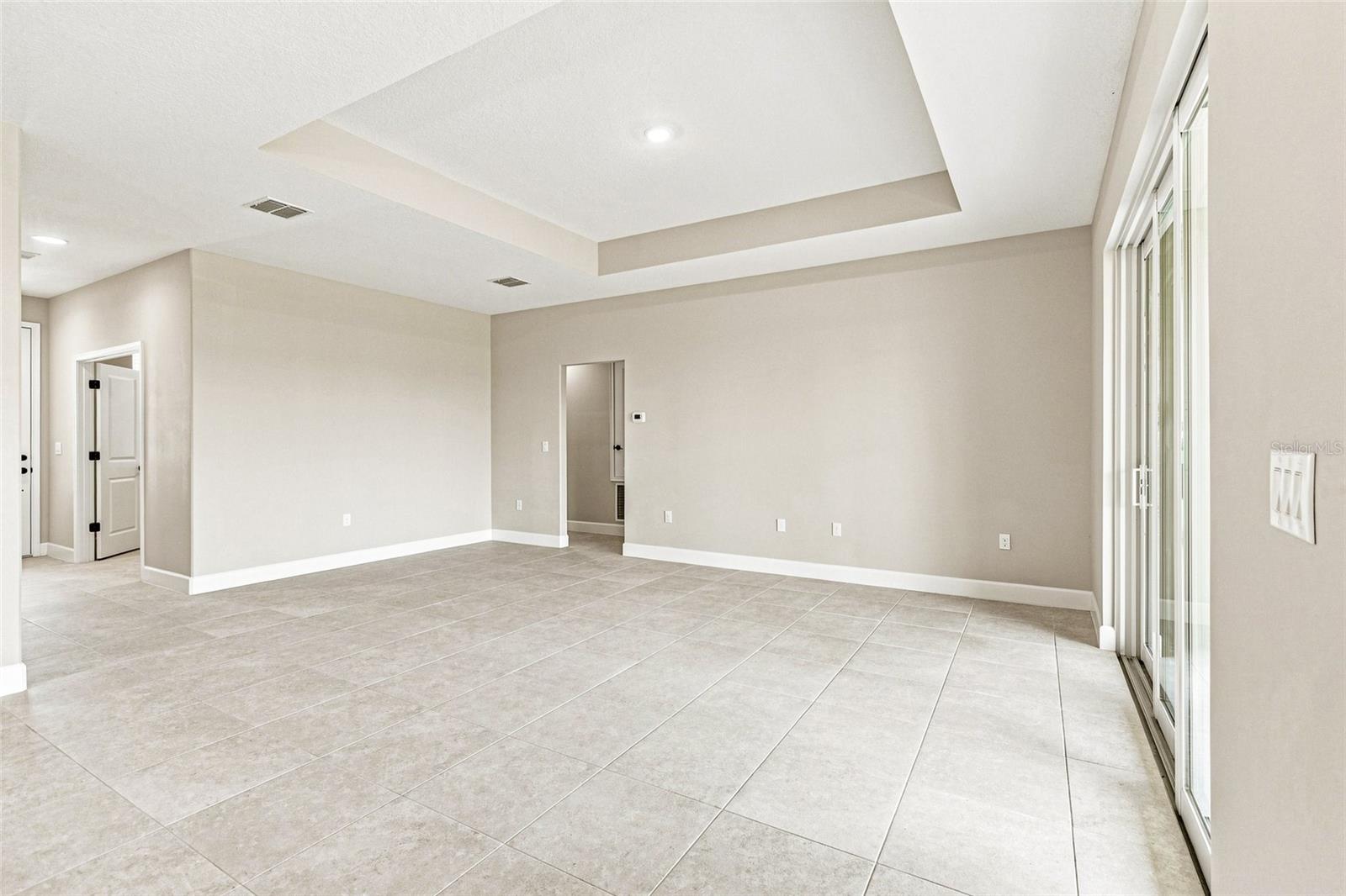 2171 Fallon Blvd Ne Property Photo 10