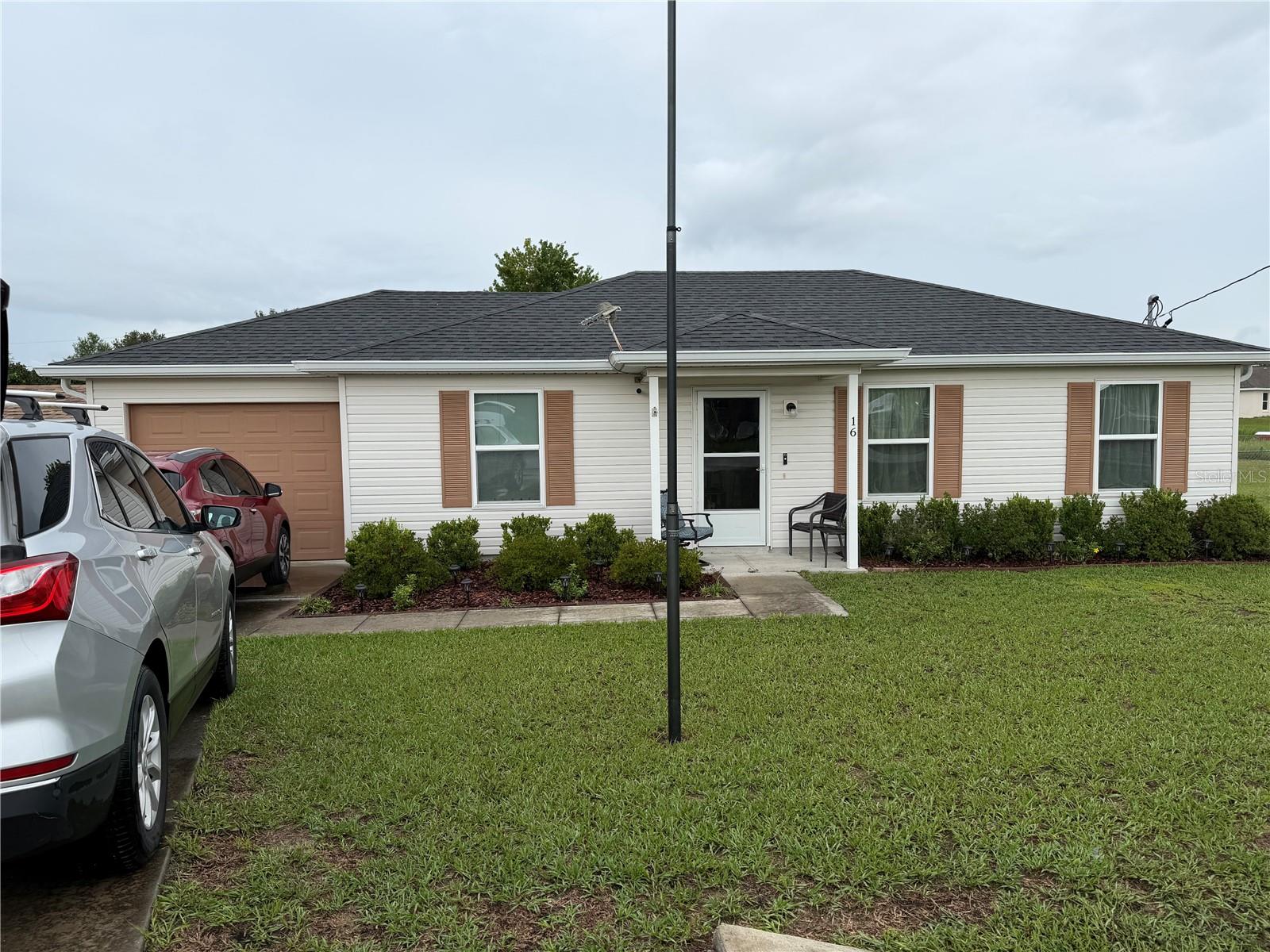 16 WILLOW RUN DR Property Photo 1