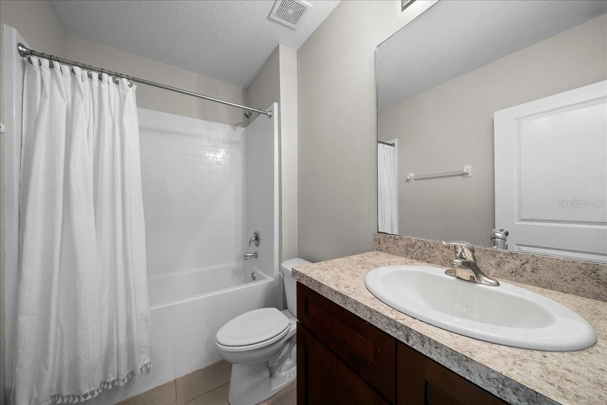 3063 Ne 42nd Rd Property Photo 32
