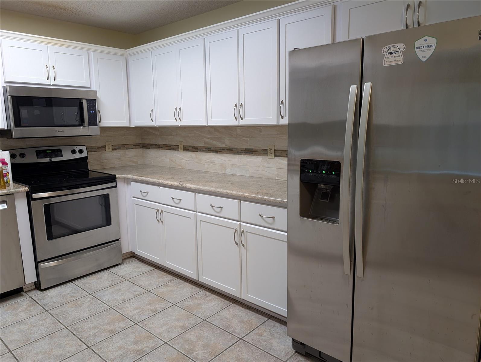8580 Sw 90th Ln #d Property Photo 3