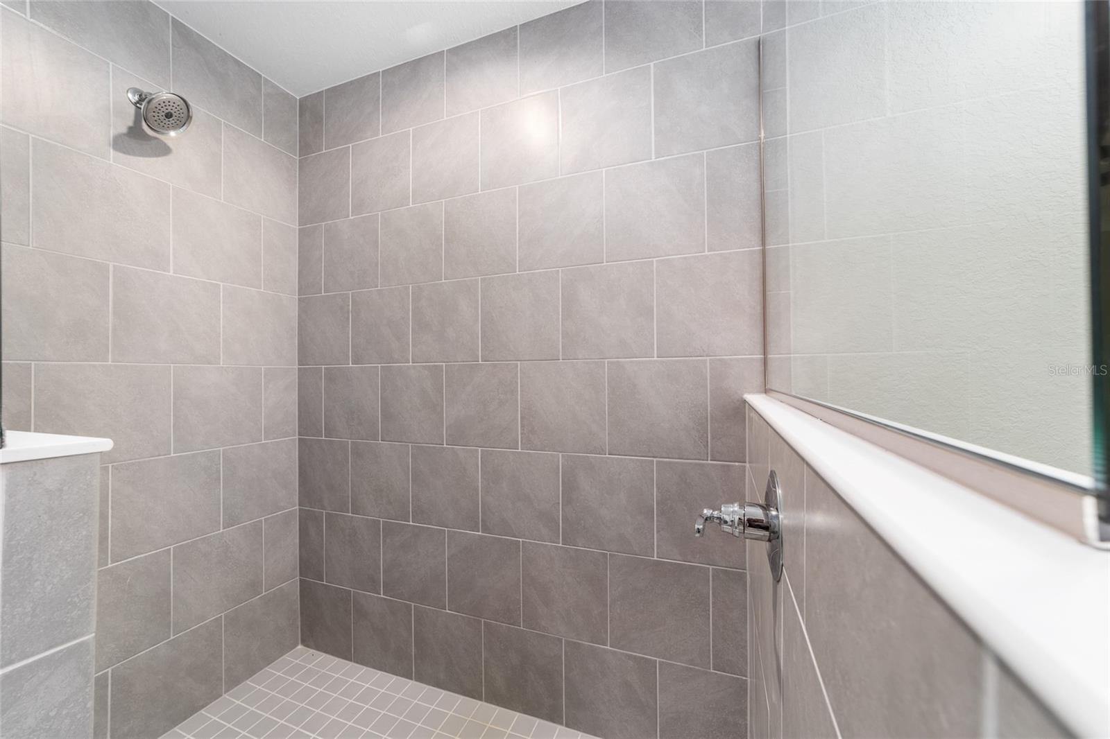 3617 Sw Breezy Point Dr Property Photo 9