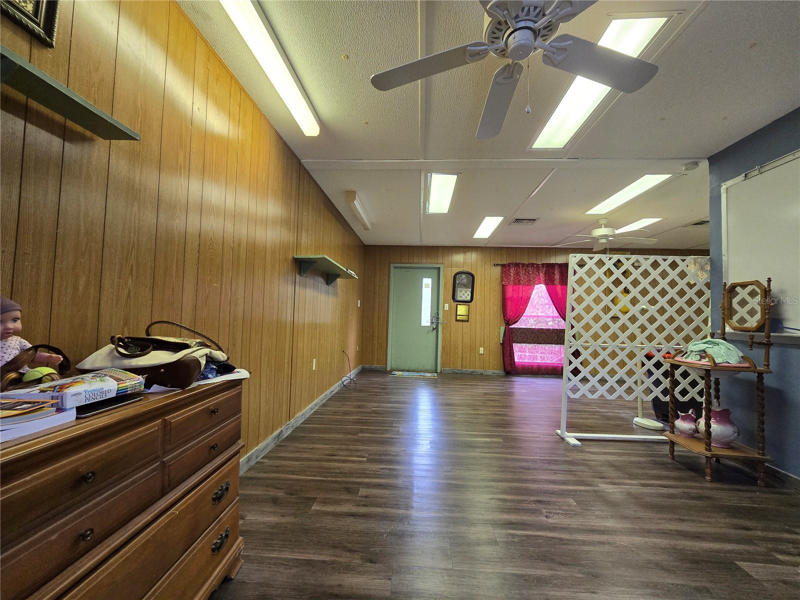 10292 E Pike Dr Property Photo 6