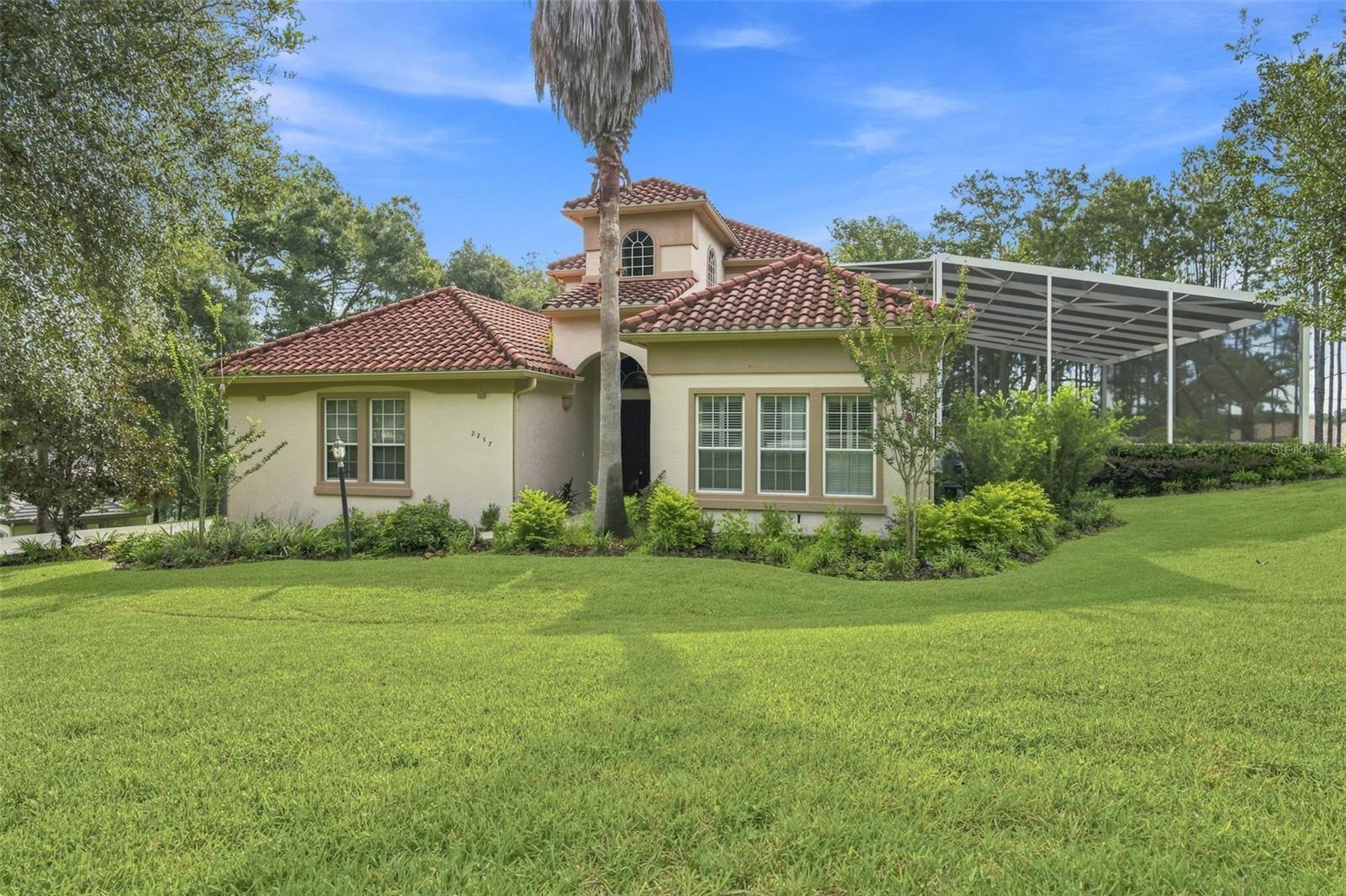 2257 N HICKORY GLEN PT