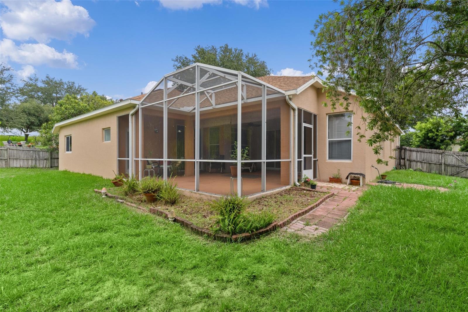 2660 Ledgemont Ct Property Photo 42