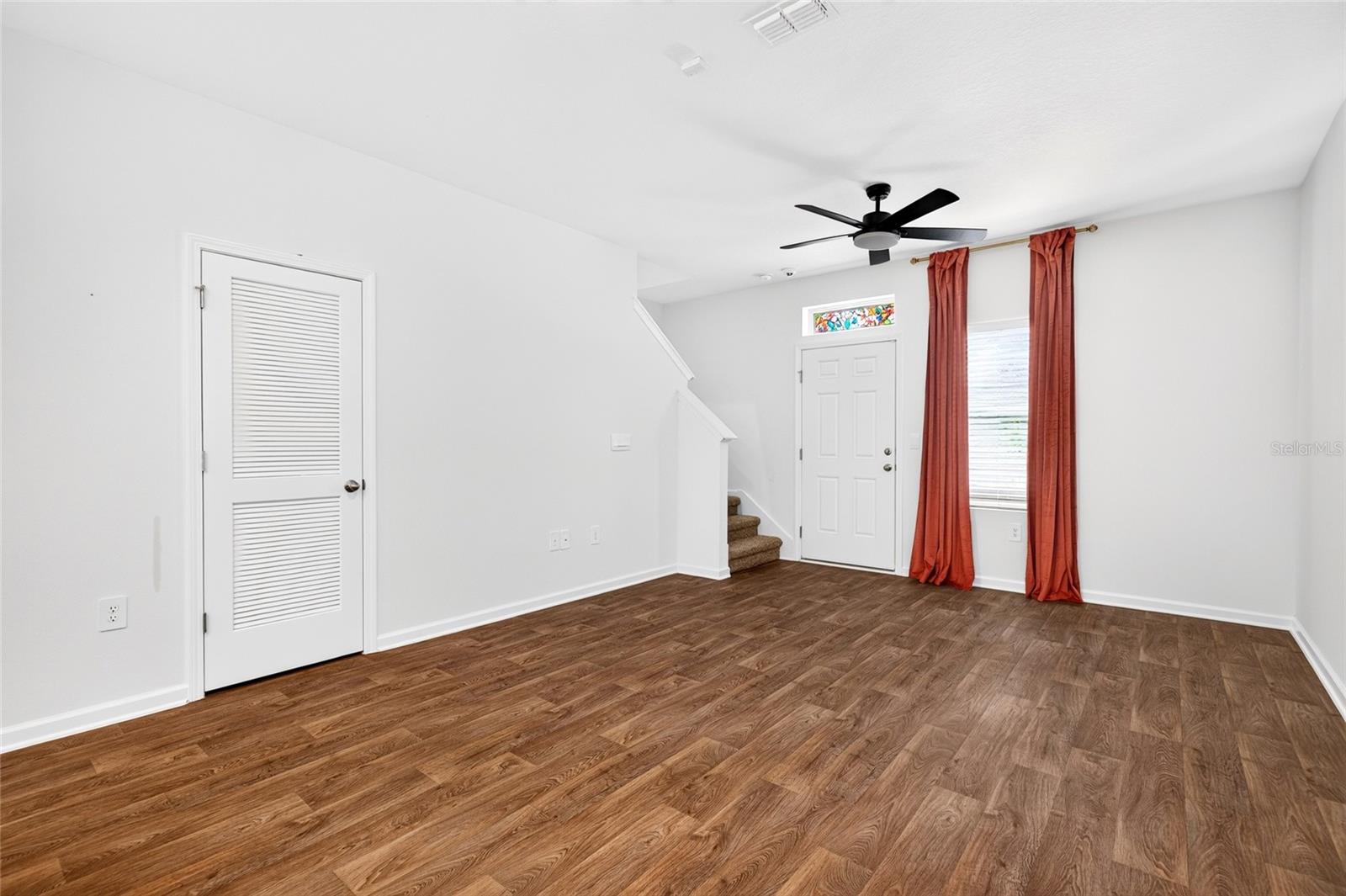 871 Rivertree Pl Property Photo 6