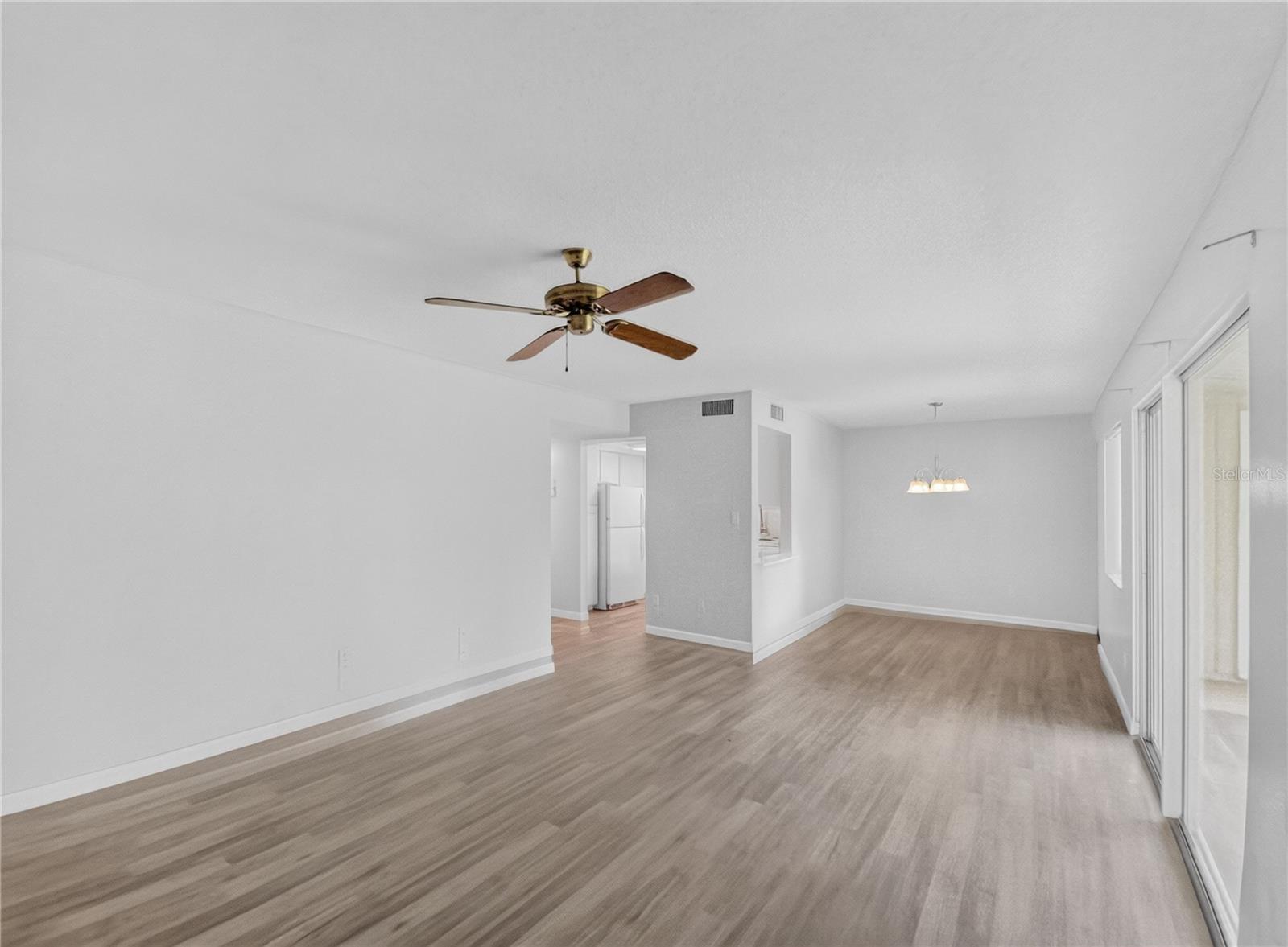 600 Fairways Cir #b Property Photo 5