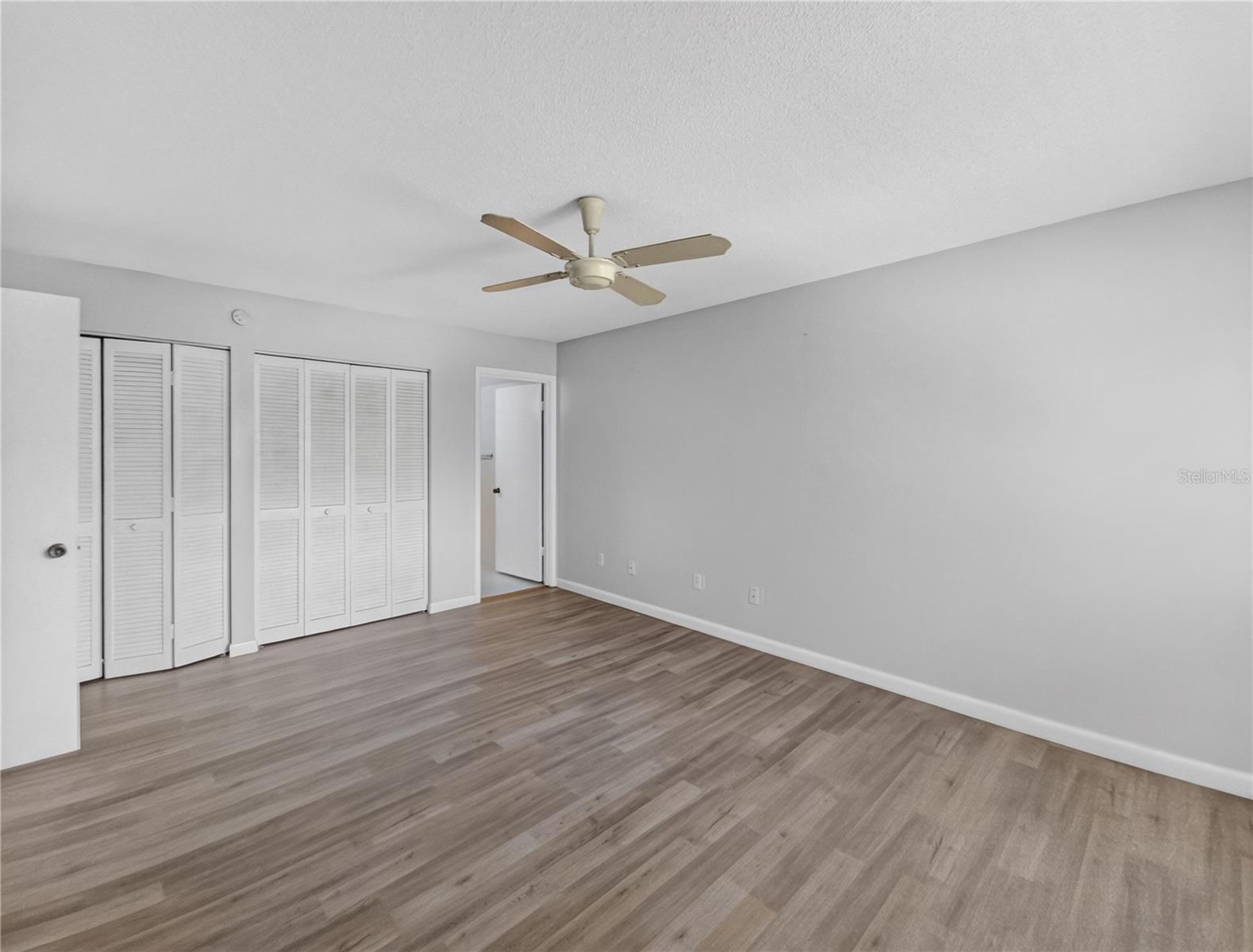 600 Fairways Cir #b Property Photo 9