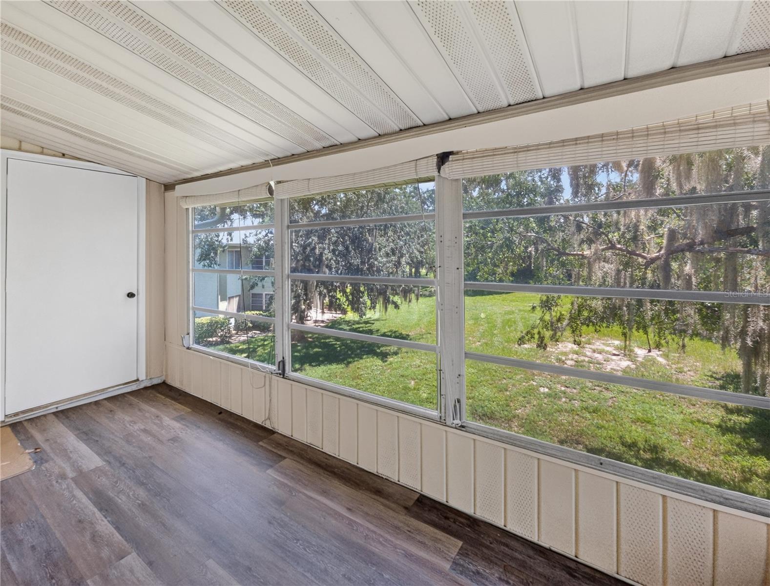 600 Fairways Cir #b Property Photo 14