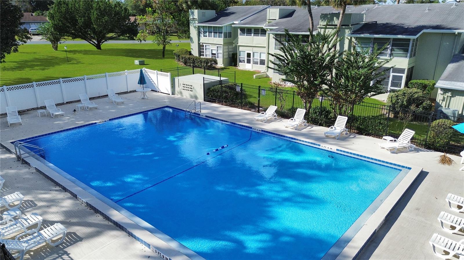 600 Fairways Cir #b Property Photo 17
