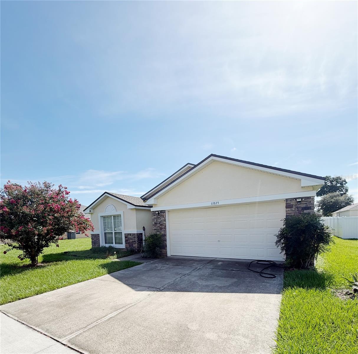 6825 Sw 64th Ter Property Photo 1