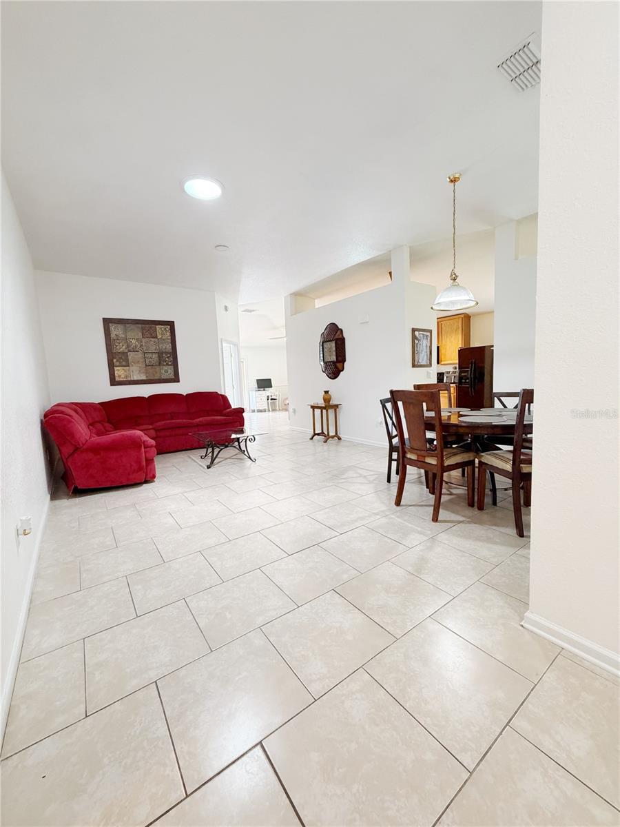 6825 Sw 64th Ter Property Photo 5