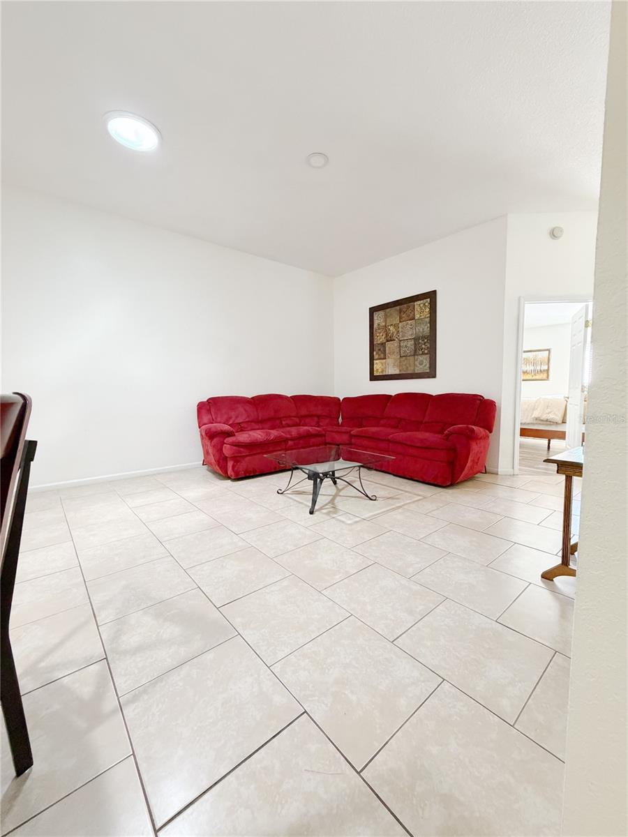 6825 Sw 64th Ter Property Photo 8