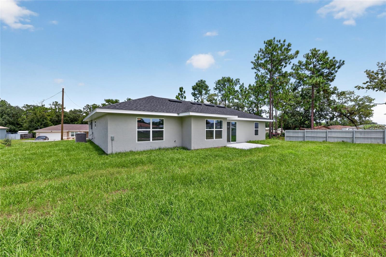 13 Pecan Drive Loop Property Photo 6