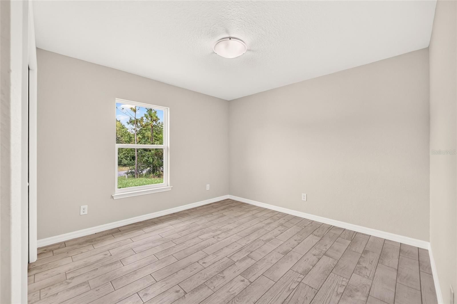 13 Pecan Drive Loop Property Photo 32