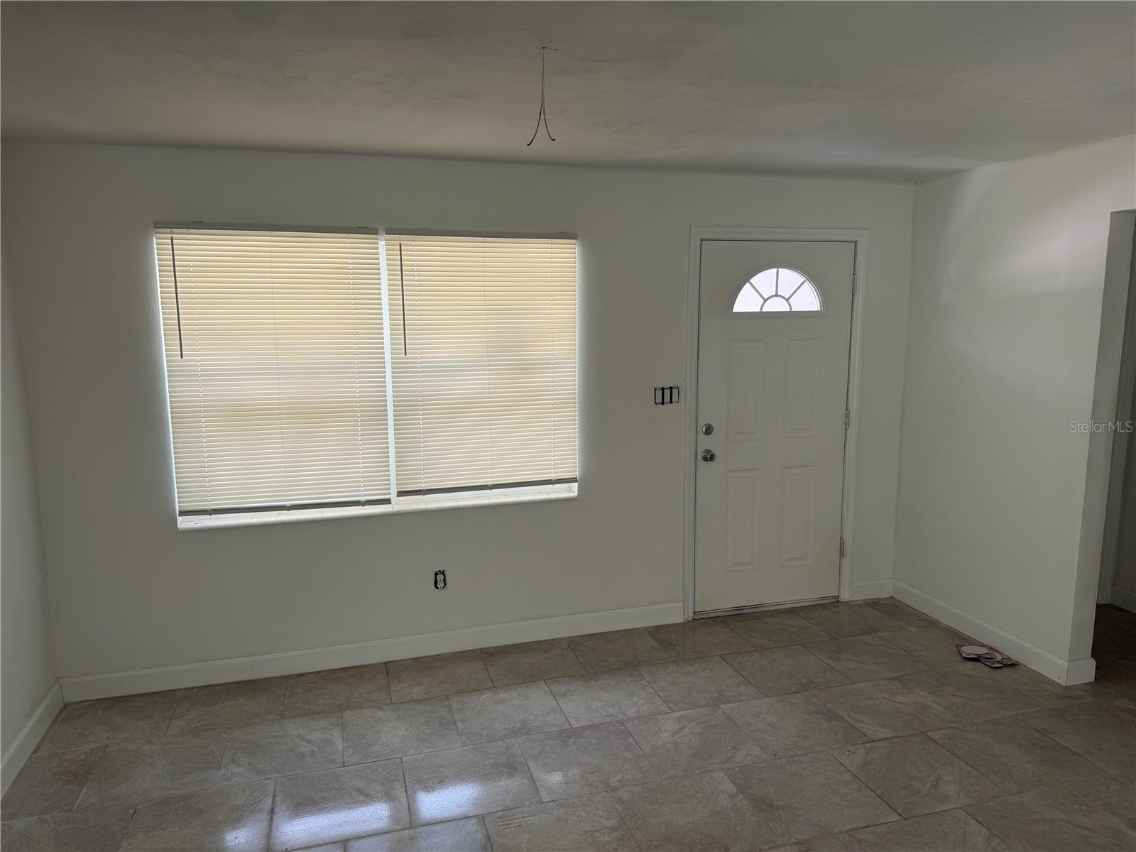 1405 Eden Dr Property Photo 3