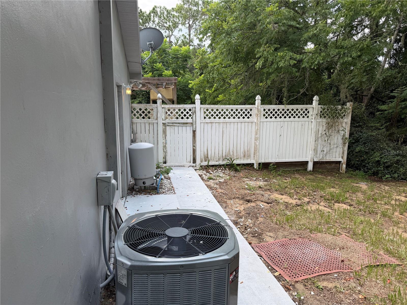 1405 Eden Dr Property Photo 11