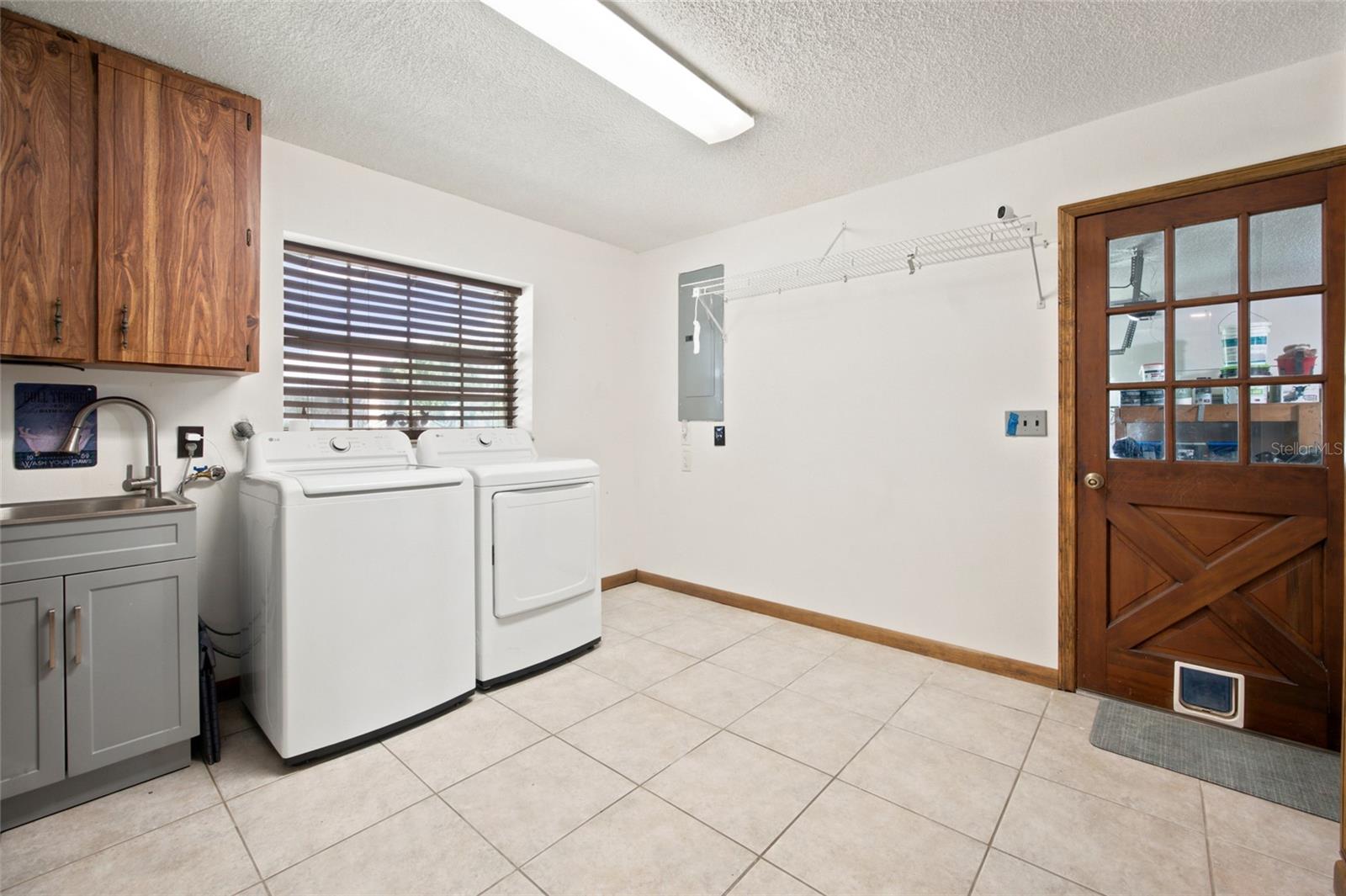 690 Sw 165th St Property Photo 43