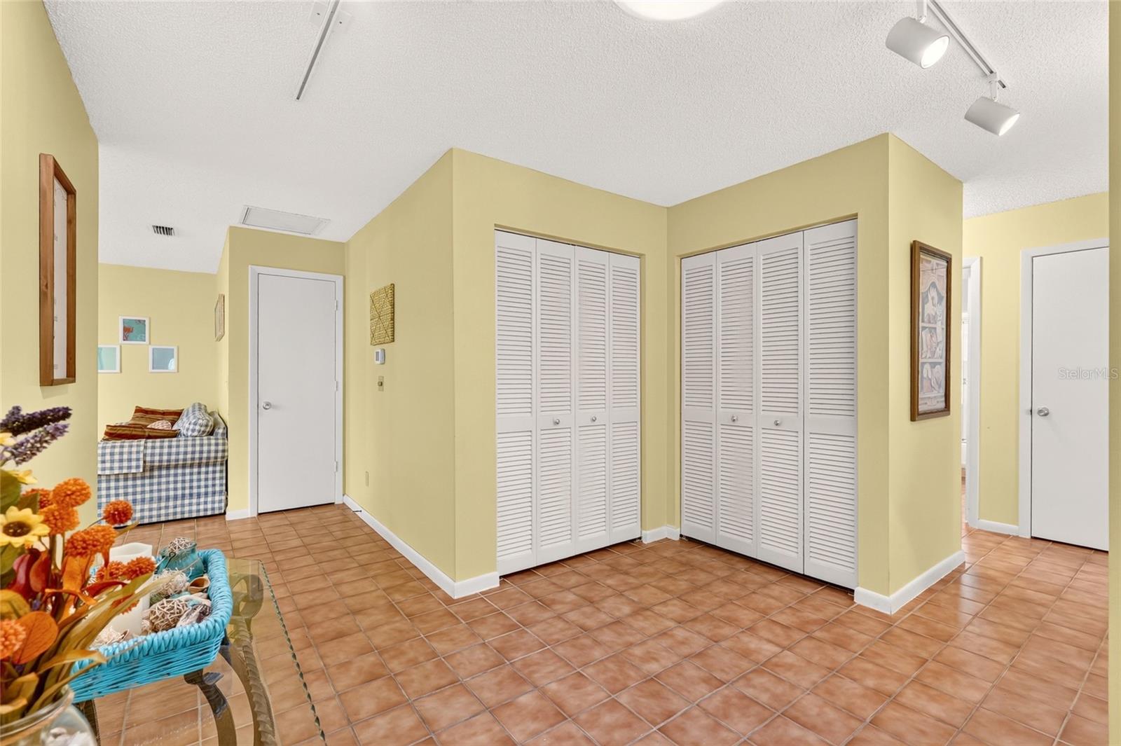 9257 Sw 82nd Ter #h Property Photo 32