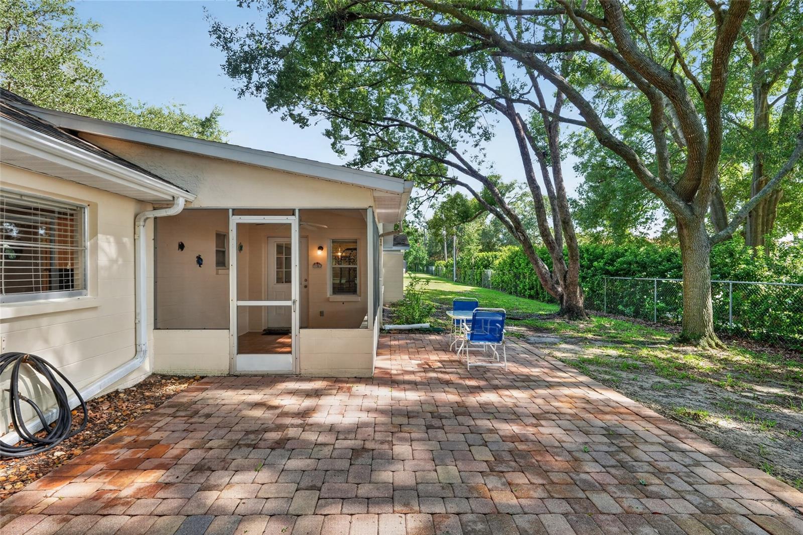 9257 Sw 82nd Ter #h Property Photo 56