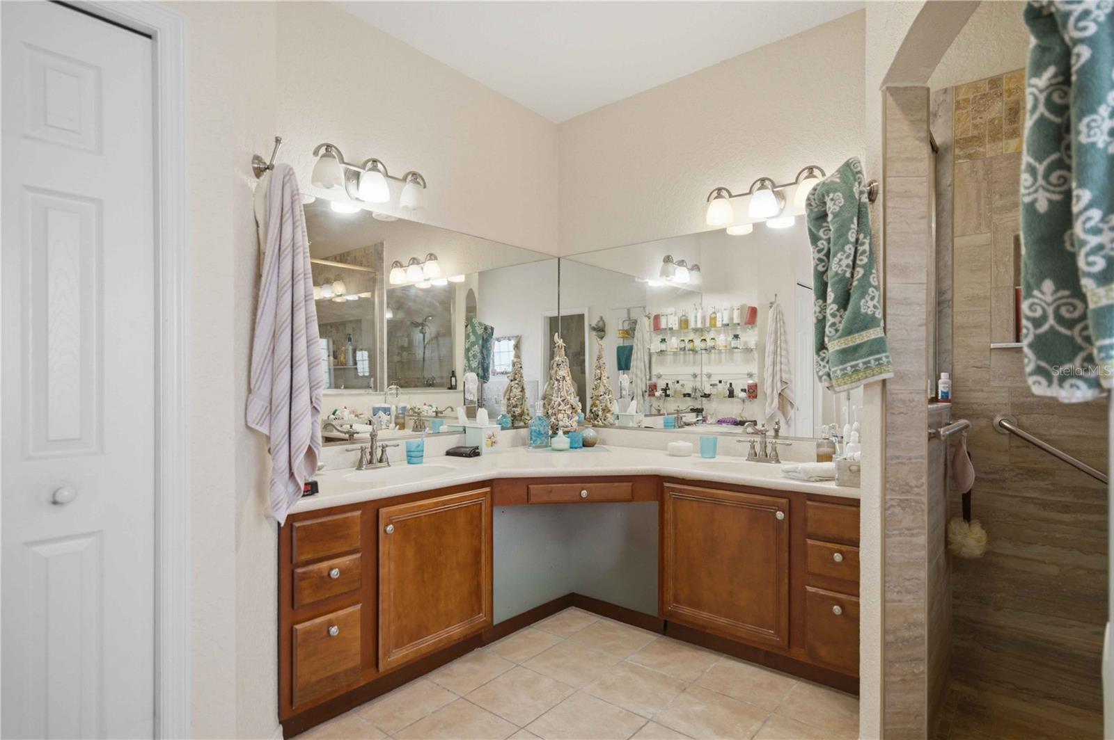 4505 Sw 106th Pl Property Photo 16