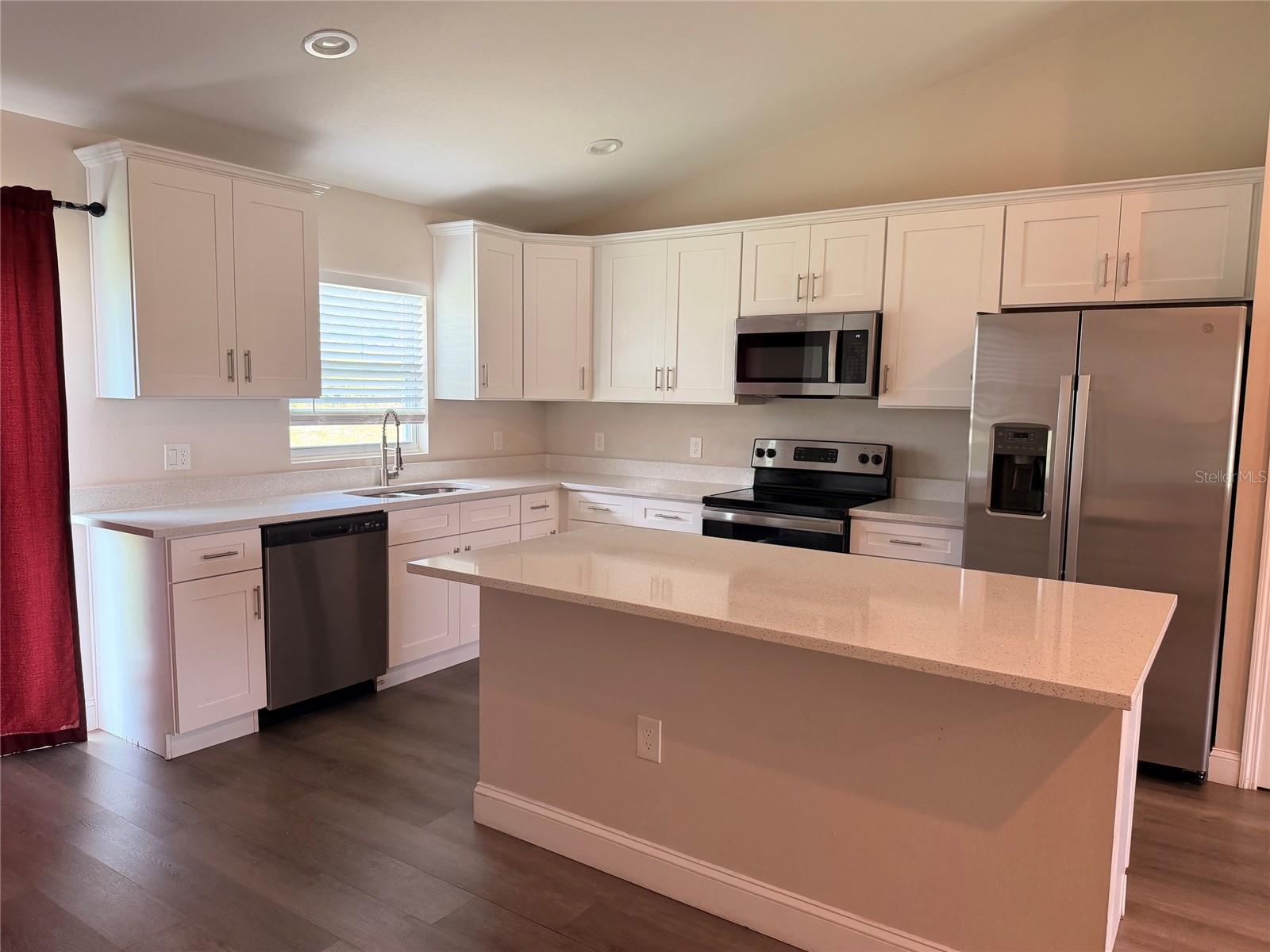 2292 Sw 168th Loop Property Photo 2