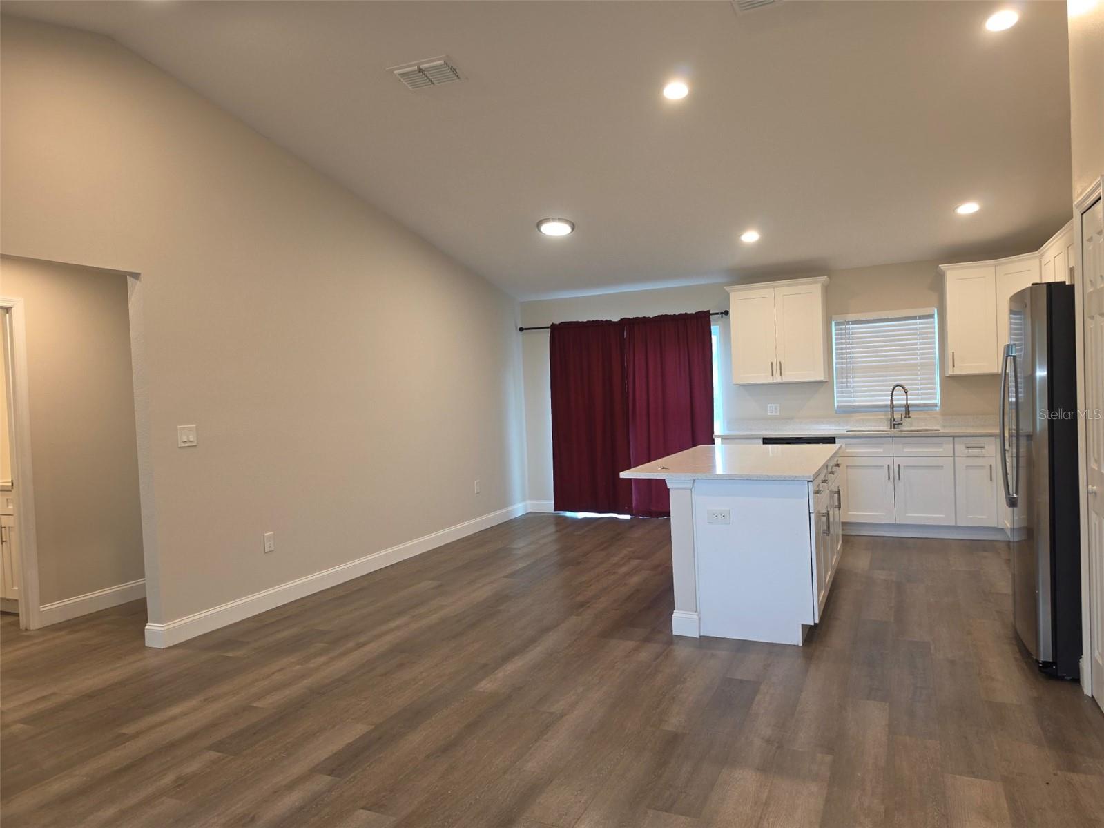 2292 Sw 168th Loop Property Photo 4