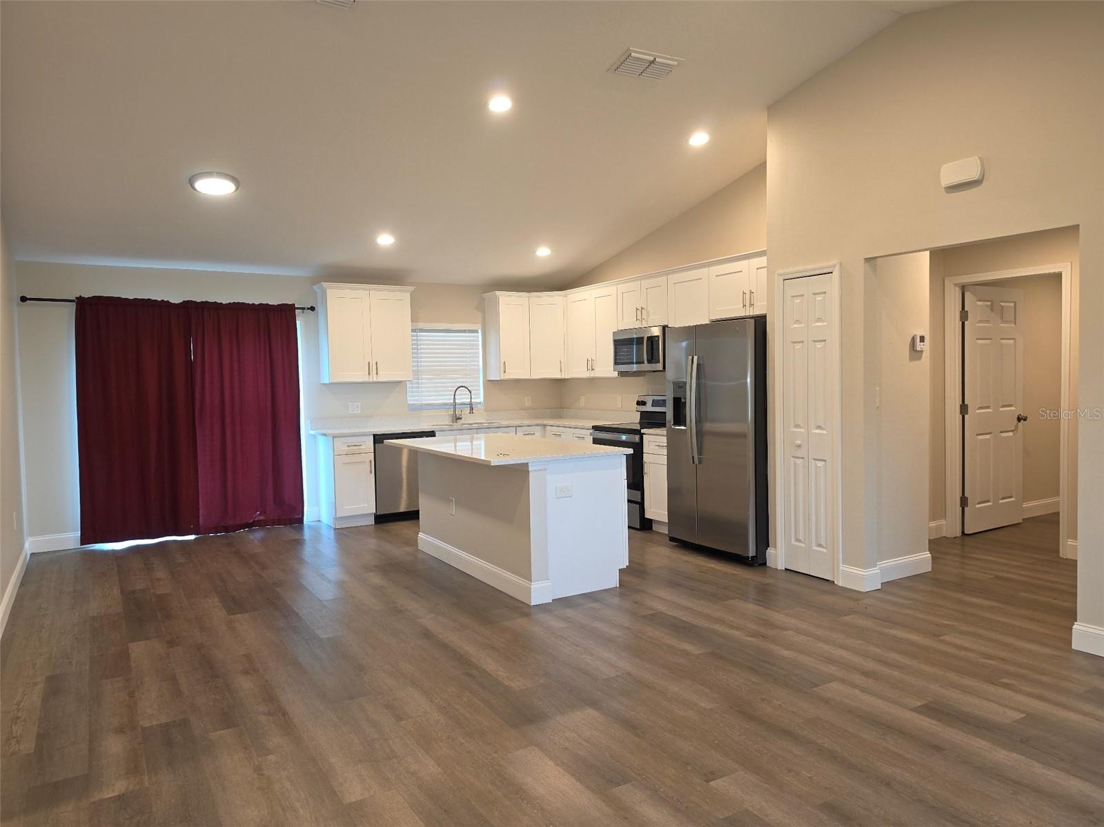 2292 Sw 168th Loop Property Photo 5