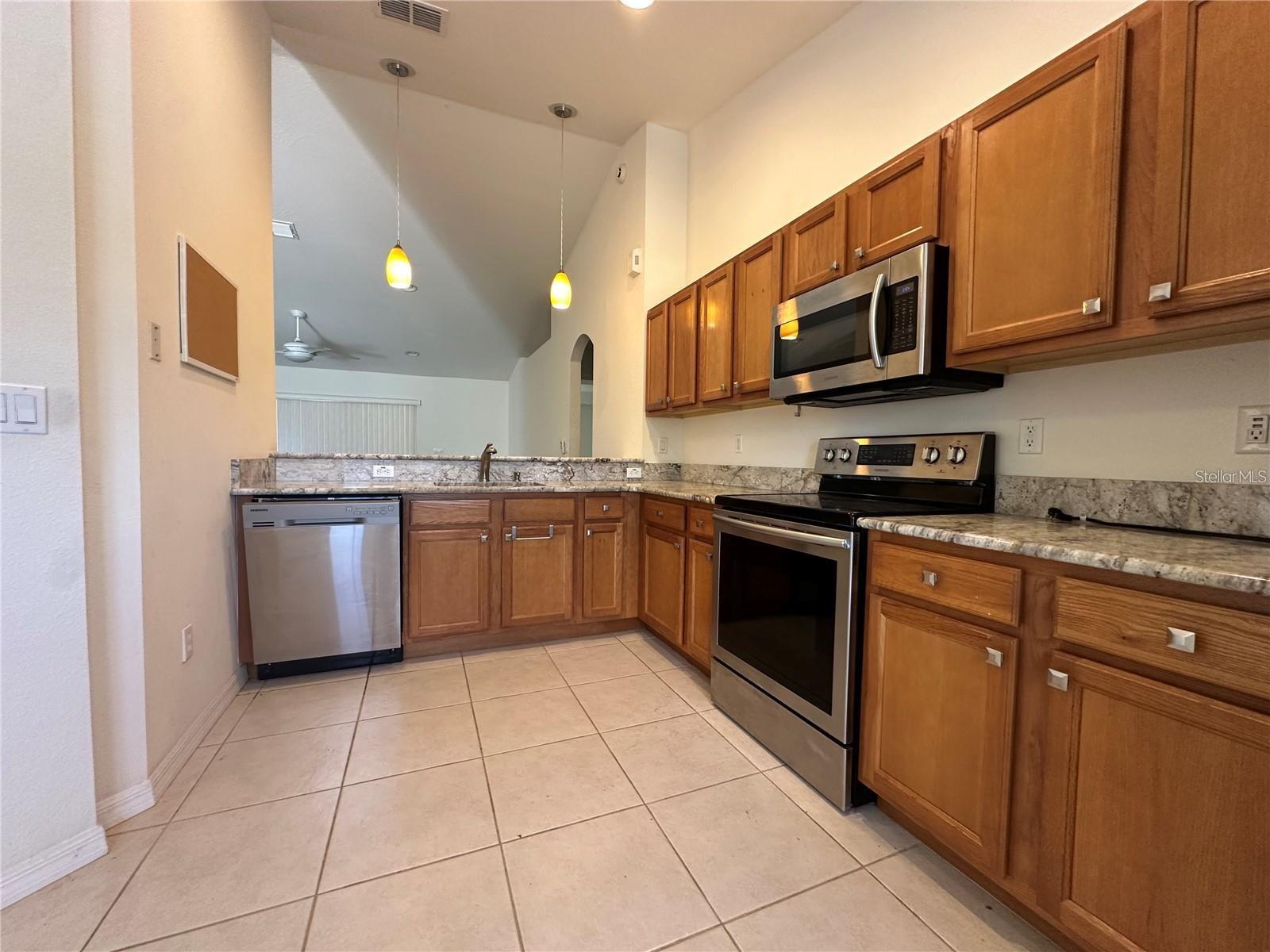 6807 Sw 128th Street Rd Property Photo 5