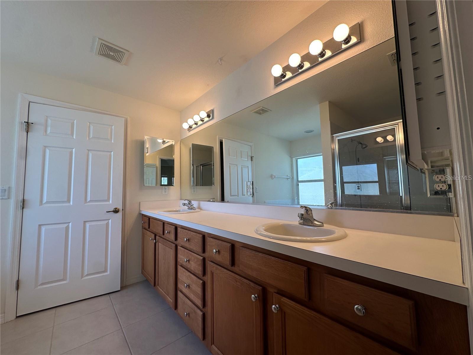 6807 Sw 128th Street Rd Property Photo 6