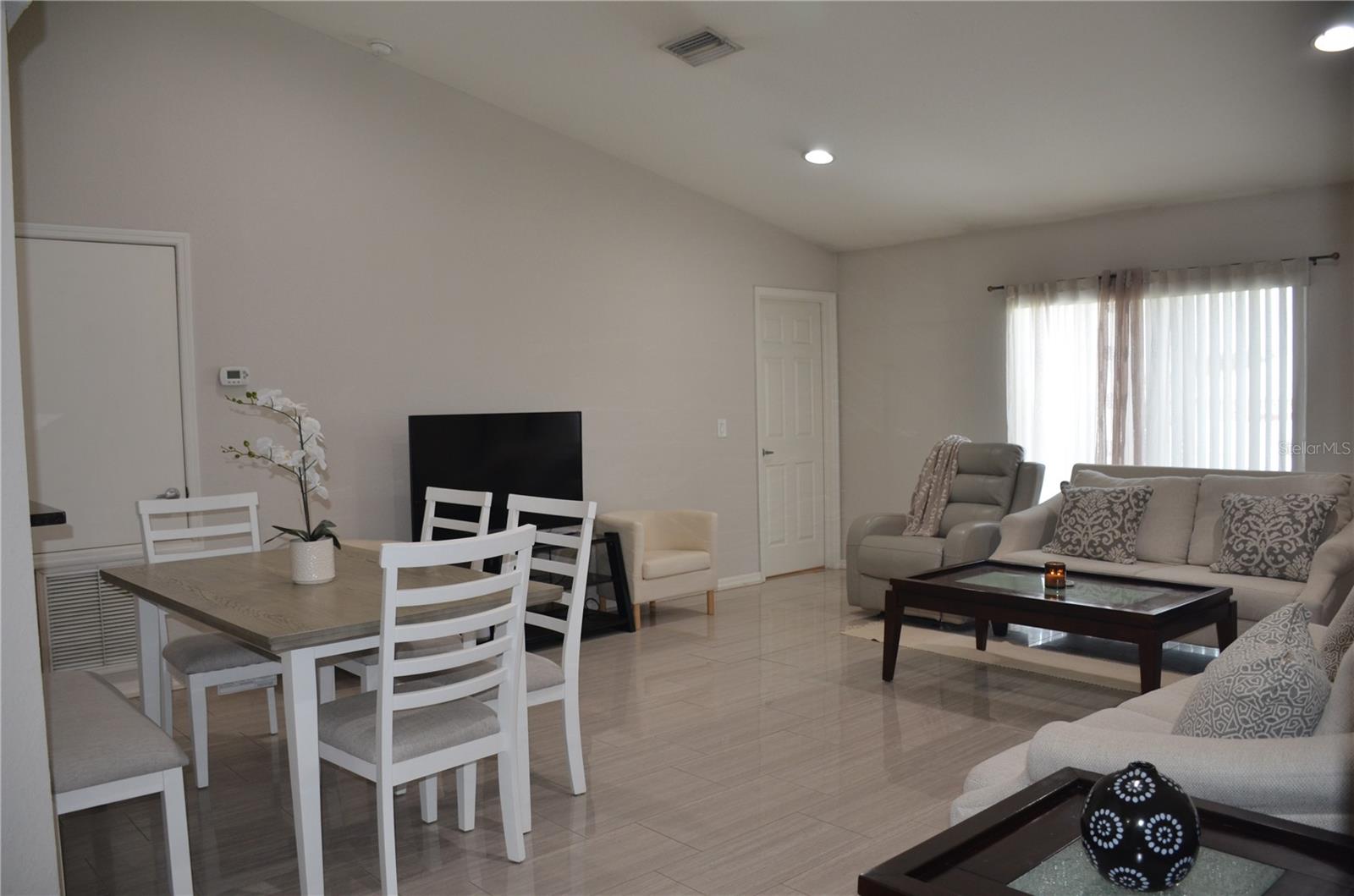 9916 Sw 56th Ave Property Photo 15