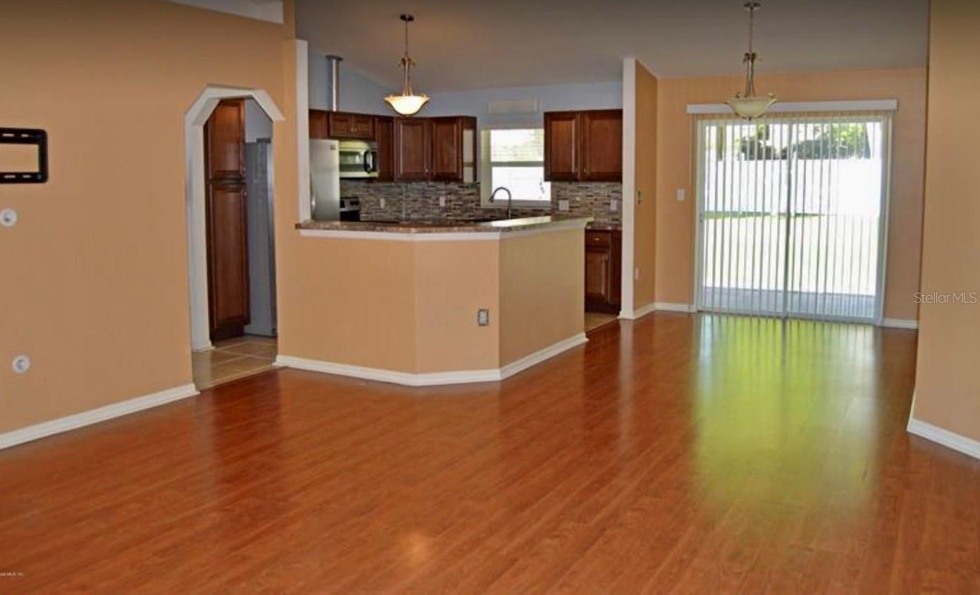 22 Teak Ct Property Photo 6