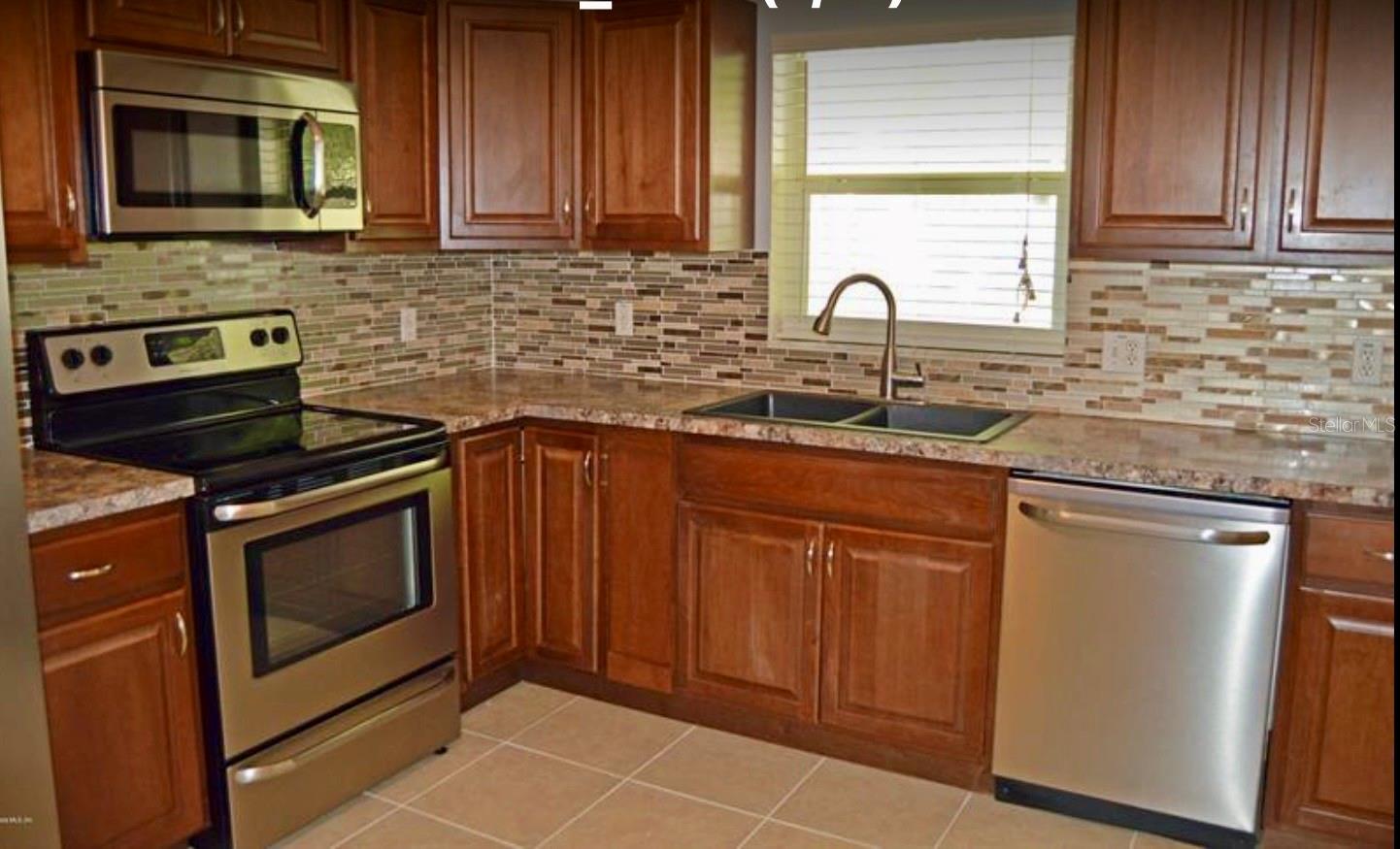 22 Teak Ct Property Photo 7