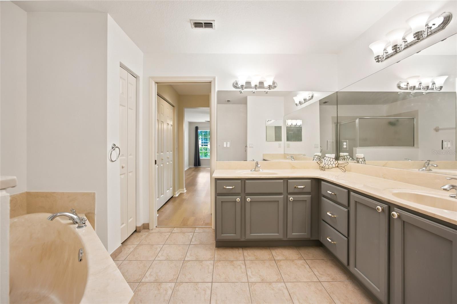 8034 Sw 81st Loop Property Photo 22
