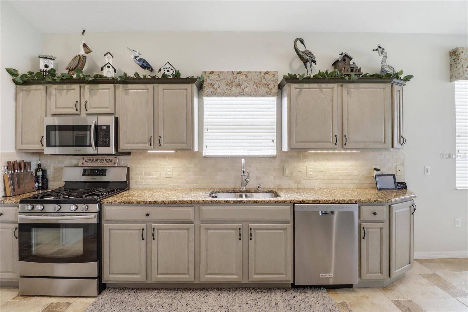 1096 W Diamond Shore Loop Property Photo 18