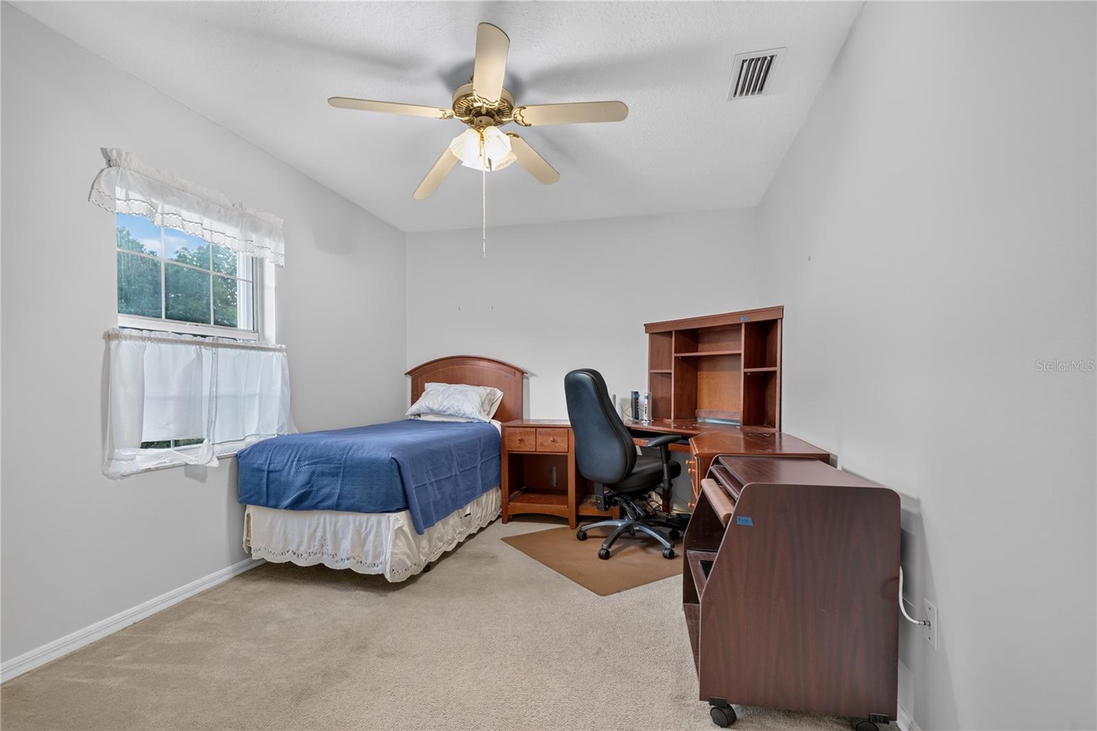 89 Almond Rd Property Photo 18