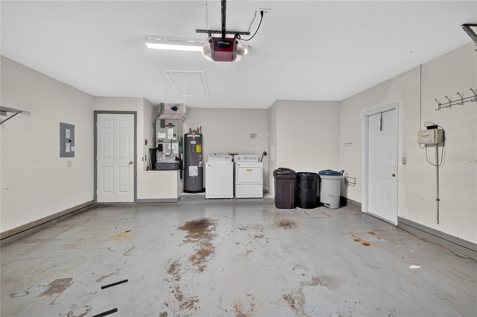 89 Almond Rd Property Photo 23