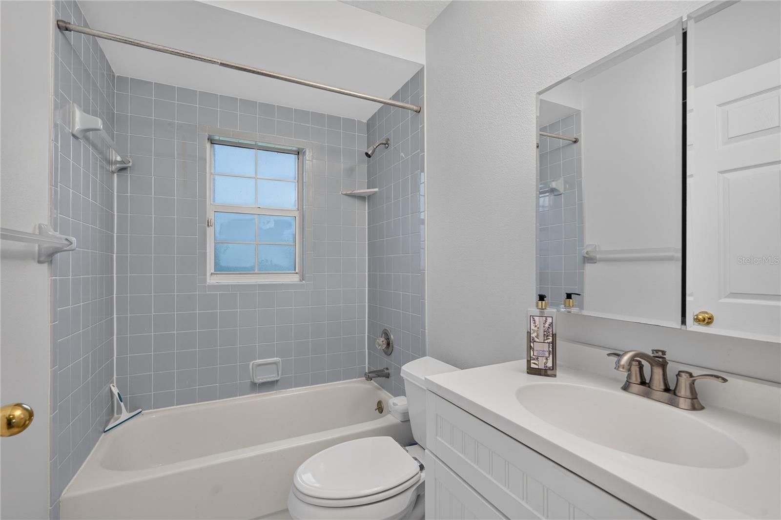 89 Almond Rd Property Photo 24